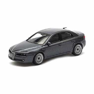 Modelauto alfa romeo 159 grijs schaal 1:43/10 cm