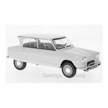 Modelauto citroen ami 6 1961 wit schaal 1:24/16 x 6 x 6 cm