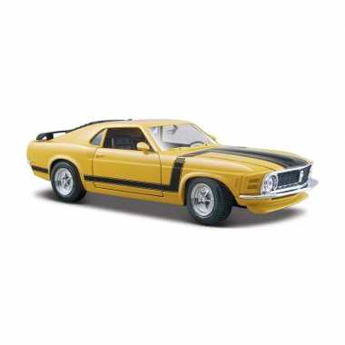Modelauto ford mustang 1970 geel schaal 1:24/20 x 7 x 5 cm