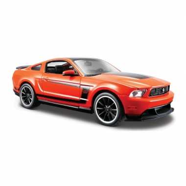 Modelauto ford mustang boss 302 2012 oranje schaal 1:24/20 x 8 x 6 cm