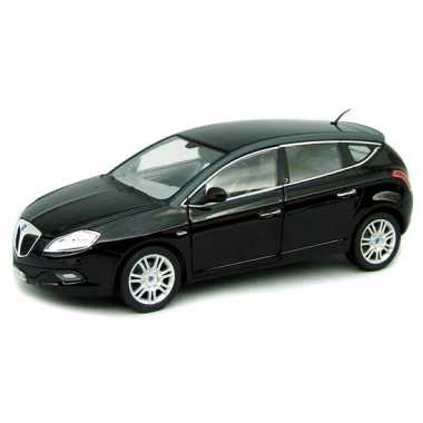 Modelauto lancia delta iii 1:43