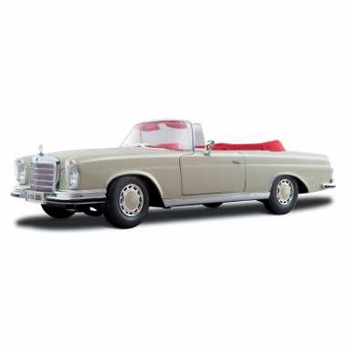 Modelauto mercedes 280se cabrio 1:18