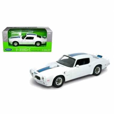 Modelauto pontiac firebird trans am 1972 wit/blauw 1:34