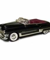 Modelauto cadillac series 62 coupe deville 1 43