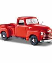 Modelauto chevrolet 3100 pick up 1 24