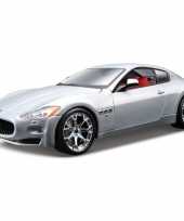 Modelauto maserati gran turismo 1 24